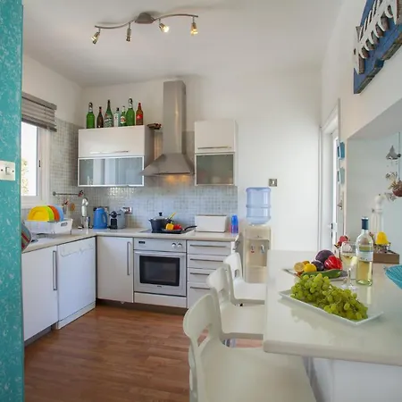 Villa The Secret To Enjoying Your 5 Star Close To The Beach, Protaras 1443 Paralimni